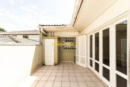 42_photo/94dce5b37d.7954feb32d1ae247-ATLAS-8fbd3611-cff5-4c34-be52-9fb4c76f68f9.jpg de casa à venda com 4 quartos, 328m² em Jardim Social, Curitiba