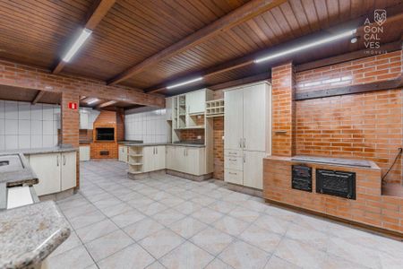 14_photo/94dce5b37d.7954feb32d1ae247-ATLAS-ad2b1f86-e659-4289-9421-16cde5e861d0.jpg de casa à venda com 4 quartos, 328m² em Jardim Social, Curitiba