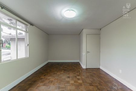 20_photo/94dce5b37d.7954feb32d1ae247-ATLAS-bc6613ae-8d2d-49ca-a421-c4f897fe20b0.jpg de casa à venda com 4 quartos, 328m² em Jardim Social, Curitiba