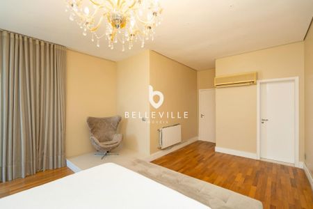 2_photo/94dce5b3dd.6516c1daac8aeff3-ATLAS-0e27a993-a36b-4795-a397-e32c3c697786.jpg de casa à venda com 4 quartos, 751m² em Jardim Social, Curitiba