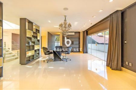 4_photo/94dce5b3dd.6516c1daac8aeff3-ATLAS-1ef3cbe4-ded4-4a74-af41-d91e1f7321de.jpg de casa à venda com 4 quartos, 751m² em Jardim Social, Curitiba