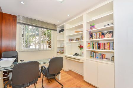 12_photo/94dce5b3e7.badfd497b63a3b5d-ATLAS-8f3d91ec-a700-4942-b04e-eb6b2e03754a.jpg de casa à venda com 4 quartos, 316m² em Jardim Social, Curitiba