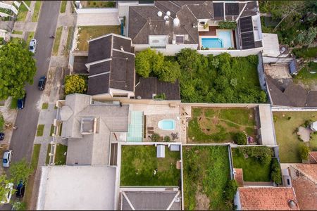 24_photo/94dce5b3e7.badfd497b63a3b5d-ATLAS-efee8ce5-1036-433e-88c2-02843a9df631.jpg de casa à venda com 4 quartos, 316m² em Jardim Social, Curitiba