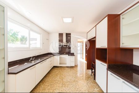 8_photo/94dce5b44b.04a823dc9d4d949a-ATLAS-ae295bb4-7f2c-42fe-90e2-0d2927765f93.jpg de casa para alugar com 4 quartos, 398m² em Jardim Social, Curitiba