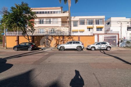 9_photo/94dce5b53b.27838fa606343cc4-ATLAS-ef1ae6b8-5c85-4d5d-8152-d83081aa3ffd.jpg de casa à venda com 4 quartos, 200m² em Hugo Lange, Curitiba