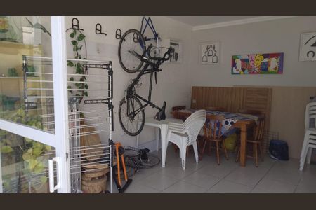 7_photo/94dce5b543.6a940fd7dc05e55d-ATLAS-d5ed211c-9bdb-4899-a5a8-4da813717c4f.jpg de casa à venda com 4 quartos, 281m² em Juvevê, Curitiba