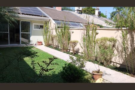 6_photo/94dce5b543.6a940fd7dc05e55d-ATLAS-e2ea082e-4f24-44d9-9493-a0ed4a75aaa2.jpg de casa à venda com 4 quartos, 281m² em Juvevê, Curitiba