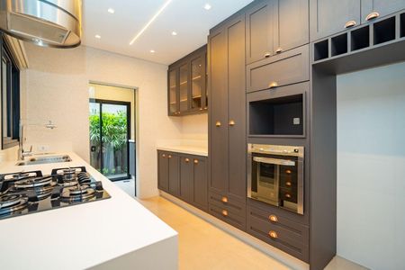 8_photo/94dce5b553.8b4782fe73be2b82-ATLAS-af6d1516-cd42-42d5-b4ba-8df49cb4d3ec.jpg de casa à venda com 3 quartos, 179m² em Juvevê, Curitiba