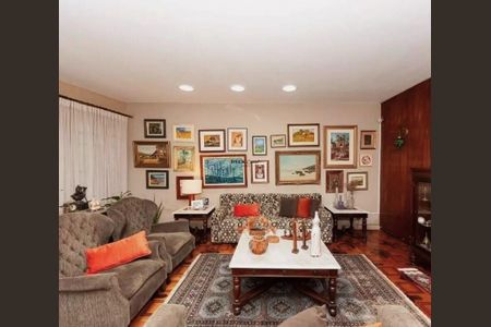 8_photo/94dce5b559.6f47447a0a4e268d-ATLAS-ca047398-a5af-4a37-b785-1728a3d0bb24.jpg de casa à venda com 4 quartos, 380m² em Hugo Lange, Curitiba