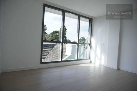 4_photo/94dce5b57b.63bc35cf4b199e92-ATLAS-372829d8-1d07-4e70-a972-211aed54c172.jpg de apartamento à venda com 3 quartos, 197m² em Hugo Lange, Curitiba