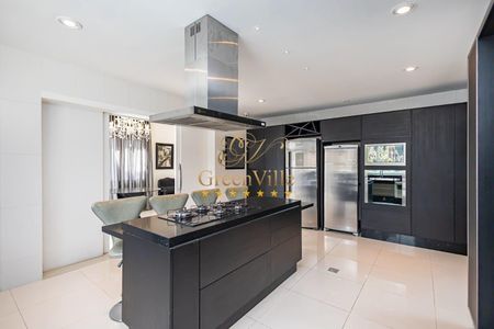 10_photo/94dce5b5a5.ceff8192393c33de-ATLAS-8257c366-7e43-4301-a9b3-d2cb4e1c1135.jpg de casa à venda com 4 quartos, 751m² em Jardim Social, Curitiba