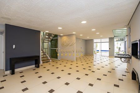 18_photo/94dce5b5a5.ceff8192393c33de-ATLAS-b8260054-adfc-4fc2-a771-65f09d110f45.jpg de casa à venda com 4 quartos, 751m² em Jardim Social, Curitiba