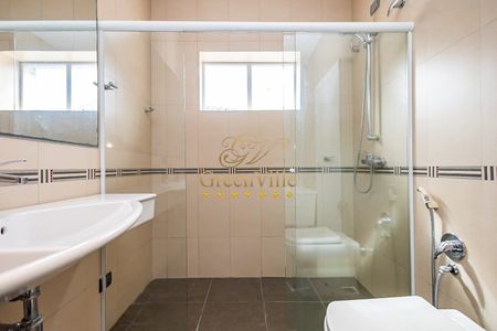 27_photo/94dce5b5a5.ceff8192393c33de-ATLAS-c2b8fb6a-8c88-4d40-9a1b-4191115f3fd3.jpg de casa à venda com 4 quartos, 751m² em Jardim Social, Curitiba