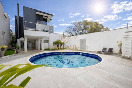 3_photo/94dce5b5a5.ceff8192393c33de-ATLAS-d2ec37cd-3f10-4b24-a47d-fe7287d81964.jpg de casa à venda com 4 quartos, 751m² em Jardim Social, Curitiba