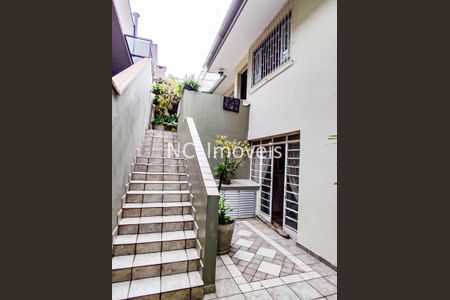 11_photo/94dce5b64d.958ab4e2955fd321-ATLAS-1ece7960-1a18-4222-8c31-e93442ab6ca3.jpg de casa à venda com 4 quartos, 355m² em Jardim Social, Curitiba