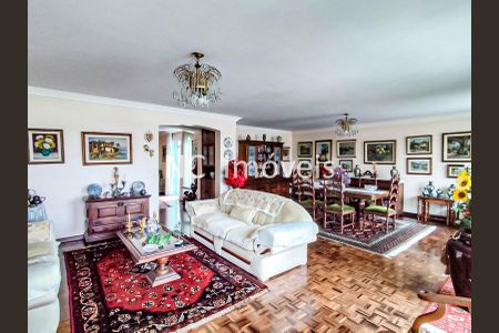 3_photo/94dce5b64d.958ab4e2955fd321-ATLAS-ef732b22-311a-493a-8d57-b5d1301b855a.jpg de casa à venda com 4 quartos, 355m² em Jardim Social, Curitiba