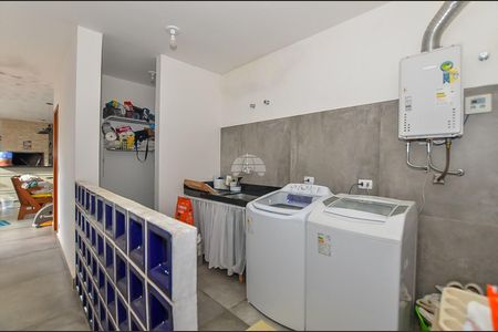 19_photo/94dce5b66f.deae25538405ce54-ATLAS-d9712fbd-c5f0-4430-96de-01fdab70fcf3.jpg de casa à venda com 3 quartos, 177m² em Jardim Social, Curitiba