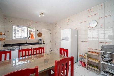 4_photo/94dce5b6ad.c74d3e0c457d7f23-ATLAS-b2628b80-33d3-41bf-86a5-207f145d9fe4.jpg de casa à venda com 5 quartos, 189m² em Jardim Social, Curitiba