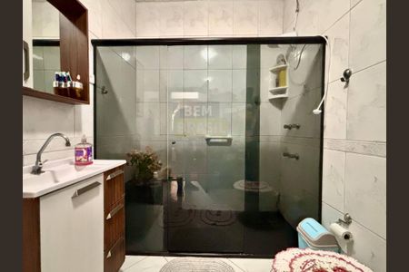 8_photo/94dce5b6c5.d9d71548994f30d8-ATLAS-ad8d30da-e122-44ee-b365-647903976b3b.jpg de casa à venda com 3 quartos, 256m² em Jardim Social, Curitiba