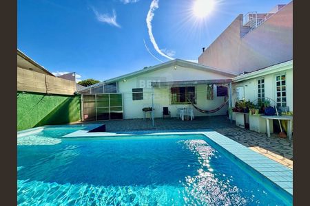 4_photo/94dce5b6c5.d9d71548994f30d8-ATLAS-db8e2d59-134e-4393-b893-332cdedca9f0.jpg de casa à venda com 3 quartos, 256m² em Jardim Social, Curitiba