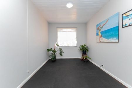 6_photo/94dce5b71f.88d96e72714233d9-ATLAS-cc3edb34-1e42-449e-92e9-1cff62eeec6a.jpg de casa à venda com 3 quartos, 345m² em Jardim Social, Curitiba