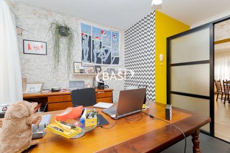 9_photo/94dce5b71f.88d96e72714233d9-ATLAS-f797f00a-04da-490f-b48e-c42b8d7281a1.jpg de casa à venda com 3 quartos, 345m² em Jardim Social, Curitiba