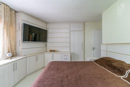 21_photo/94dce5b74f.49c40a4e0c1b1036-ATLAS-2f9796b9-4afa-43ee-8dca-44b45a35cef0.jpg de casa à venda com 4 quartos, 339m² em Jardim Social, Curitiba