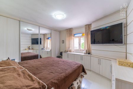 19_photo/94dce5b74f.49c40a4e0c1b1036-ATLAS-4e03fc47-0823-4e97-948a-03adb643d476.jpg de casa à venda com 4 quartos, 339m² em Jardim Social, Curitiba