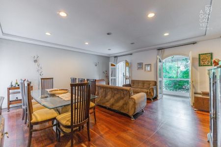 5_photo/94dce5b74f.49c40a4e0c1b1036-ATLAS-dcaa9ed9-26ff-4bf6-98a9-e103c53af932.jpg de casa à venda com 4 quartos, 339m² em Jardim Social, Curitiba