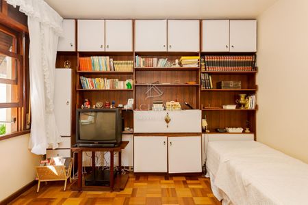 5_photo/94dce5b78d.5201f2b37237fe26-ATLAS-3e2526cf-4dea-4b1f-bfd6-0bc6923e888a.jpg de casa à venda com 3 quartos, 343m² em Jardim Social, Curitiba