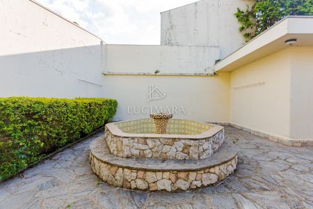 10_photo/94dce5b78d.5201f2b37237fe26-ATLAS-3e9dd9e5-7b45-4314-a456-cd850563d73a.jpg de casa à venda com 3 quartos, 343m² em Jardim Social, Curitiba