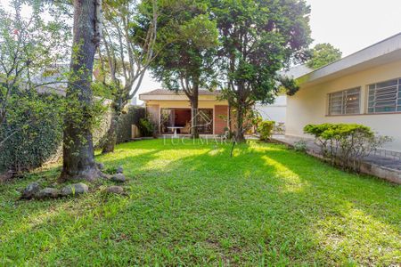 12_photo/94dce5b78d.5201f2b37237fe26-ATLAS-4b5bf2ce-2c31-491a-bad6-24dce82efdfc.jpg de casa à venda com 3 quartos, 343m² em Jardim Social, Curitiba