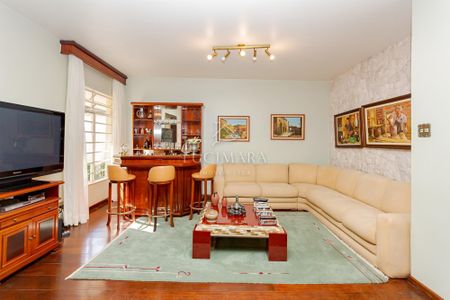 11_photo/94dce5b78d.5201f2b37237fe26-ATLAS-cb6ebae1-6659-406f-992d-e156c60e9dd2.jpg de casa à venda com 3 quartos, 343m² em Jardim Social, Curitiba