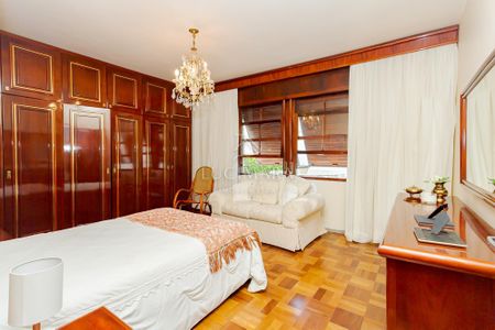 4_photo/94dce5b78d.5201f2b37237fe26-ATLAS-e830ebda-6f4f-4eef-9235-795158b9108a.jpg de casa à venda com 3 quartos, 343m² em Jardim Social, Curitiba