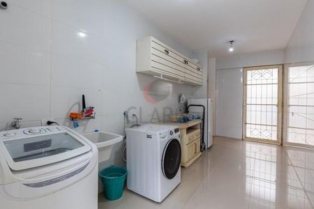 27_photo/94dce5b7c9.54b8780a509023fd-ATLAS-f4e5c95d-964a-4828-aa93-037b985ef787.jpg de casa para alugar com 5 quartos, 1366m² em Jardim Social, Curitiba