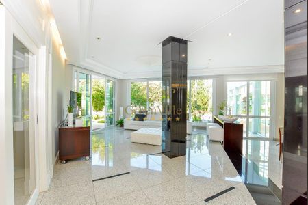 6_photo/94dce5b7d1.ceff8192393c33de-ATLAS-12cf3ecb-320e-4bc5-9e46-0f4244f894a8.jpg de casa à venda com 4 quartos, 1260m² em Jardim Social, Curitiba