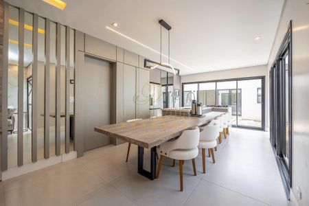 3_photo/94dce5b825.ceff8192393c33de-ATLAS-e633f74c-a8d5-4530-b80e-15b43052b441.jpg de casa à venda com 4 quartos, 416m² em Jardim Social, Curitiba