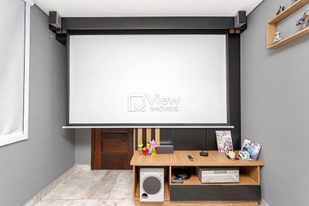 5_photo/94dce5b851.a7ae3b4e44d16c28-ATLAS-0367a6d9-9dd3-4ccf-afe2-dc20104a0d7e.jpg de casa à venda com 4 quartos, 244m² em Jardim Social, Curitiba