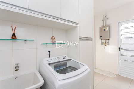 28_photo/94dce5b851.a7ae3b4e44d16c28-ATLAS-053037cd-5133-4a2e-a8ab-a327168cd92e.jpg de casa à venda com 4 quartos, 244m² em Jardim Social, Curitiba