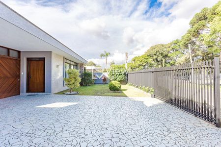 8_photo/94dce5b851.a7ae3b4e44d16c28-ATLAS-8fba9dad-02e8-4a79-8cd9-9b9ecdbd4849.jpg de casa à venda com 4 quartos, 244m² em Jardim Social, Curitiba