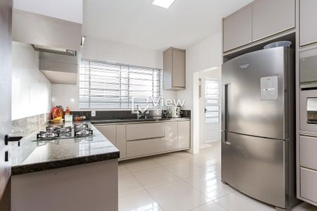 15_photo/94dce5b851.a7ae3b4e44d16c28-ATLAS-a593b14c-b5b4-482b-ae1f-bcabbfc43f8e.jpg de casa à venda com 4 quartos, 244m² em Jardim Social, Curitiba