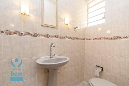 6_photo/94dce5b899.46ae6cbe0761d4fa-ATLAS-2e615c5e-7292-4d87-a629-11b26a7e2bda.jpg de casa à venda com 4 quartos, 208m² em Jardim Social, Curitiba