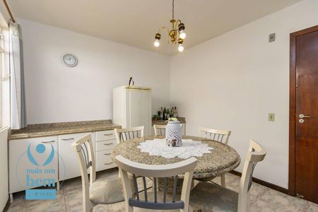 4_photo/94dce5b899.46ae6cbe0761d4fa-ATLAS-96605572-39a9-48ff-8b5f-cb81e0d96713.jpg de casa à venda com 4 quartos, 208m² em Jardim Social, Curitiba