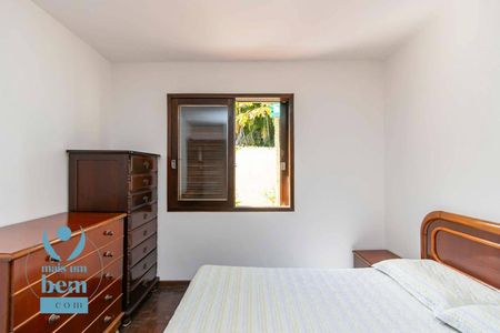 3_photo/94dce5b899.46ae6cbe0761d4fa-ATLAS-e81d0267-272c-4201-9290-d22e33431be2.jpg de casa à venda com 4 quartos, 208m² em Jardim Social, Curitiba