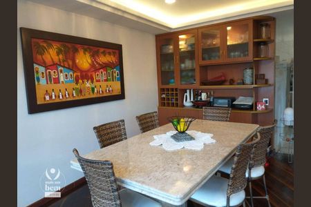 5_photo/94dce5b997.65eb5ceb4e193f27-ATLAS-9a30a861-c02e-488d-8b46-a52ac47331e2.jpg de casa à venda com 4 quartos, 350m² em Jardim Social, Curitiba