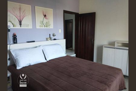 6_photo/94dce5b997.65eb5ceb4e193f27-ATLAS-9ac5cb8e-905a-4982-80d7-0facb69228d6.jpg de casa à venda com 4 quartos, 350m² em Jardim Social, Curitiba