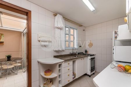 10_photo/94dce5ba5d.b953855f0d0aed54-ATLAS-10b3f742-cb4d-410e-8ed0-3a83cb1a38ca.jpg de casa à venda com 2 quartos, 158m² em Jardim Social, Curitiba