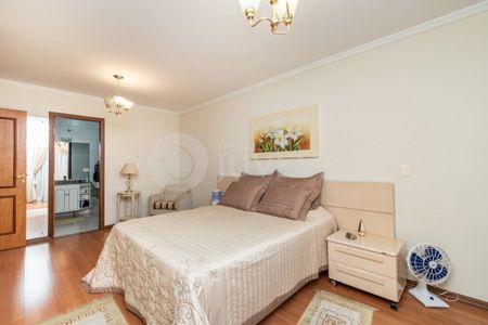 5_photo/94dce5ba5d.b953855f0d0aed54-ATLAS-382c63f2-87a5-439d-b6d2-253a90dbcc85.jpg de casa à venda com 2 quartos, 158m² em Jardim Social, Curitiba