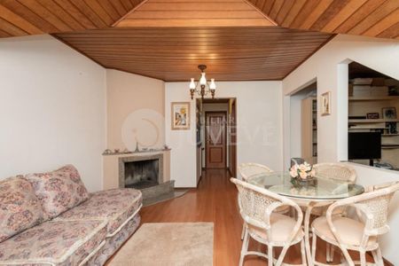 6_photo/94dce5ba5d.b953855f0d0aed54-ATLAS-797e3c3f-ae2c-4ed4-880a-55f23dc2dcf3.jpg de casa à venda com 2 quartos, 158m² em Jardim Social, Curitiba