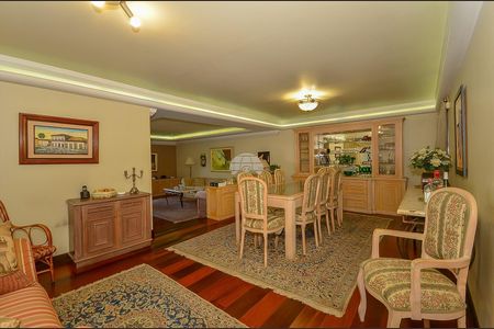 1_photo/94dce5ba75.5138e2b24b90eb69-ATLAS-145c249c-c2f3-4a11-87bd-81a5e3ae42e7.jpg de casa à venda com 4 quartos, 416m² em Jardim Social, Curitiba